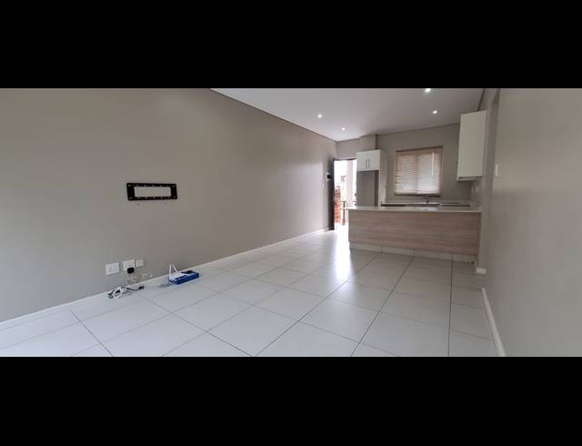 2 BEDROOM APARTMENT TO LET IN ZIMBALI WEDGE